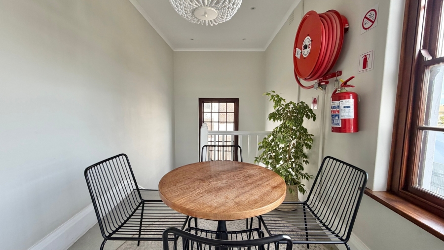 To Let Commercial Property for Rent in Somerset West Western Cape